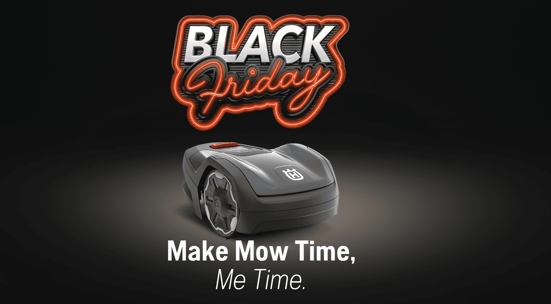 man wearing ppe with chainsaw